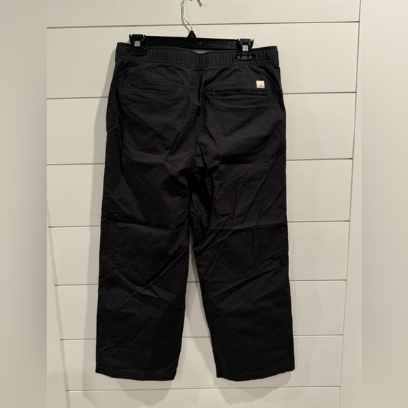 Vuori charcoal gray wide leg ripstop pants - Picture 7 of 7